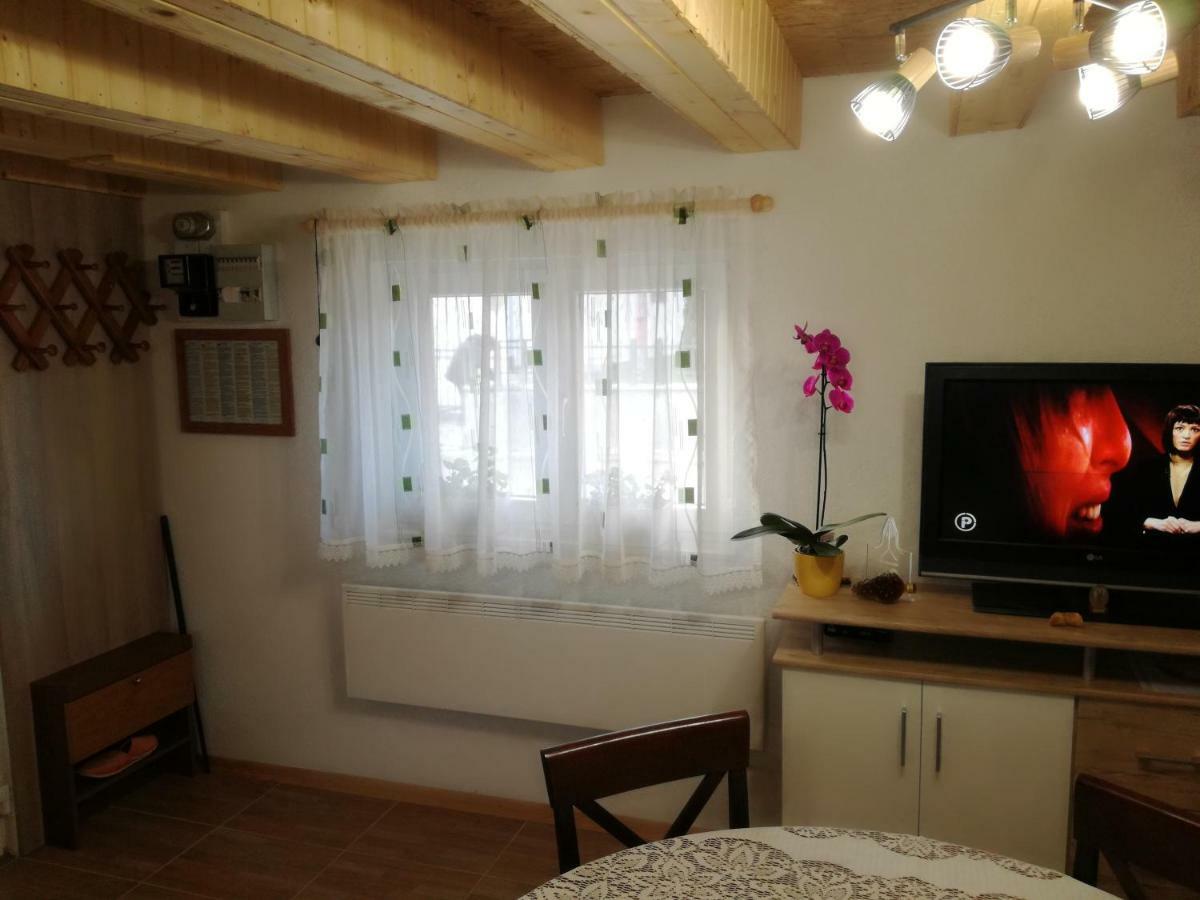 Kuca Za Odmor "Jasna" Apartamento Crni Lug Exterior foto